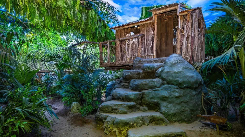 Tropical Land - Image 1